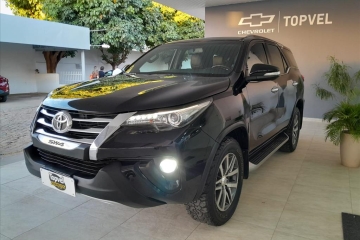 HILUX SW4
